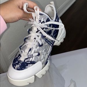 Authentic Dior DCONNECT size 38